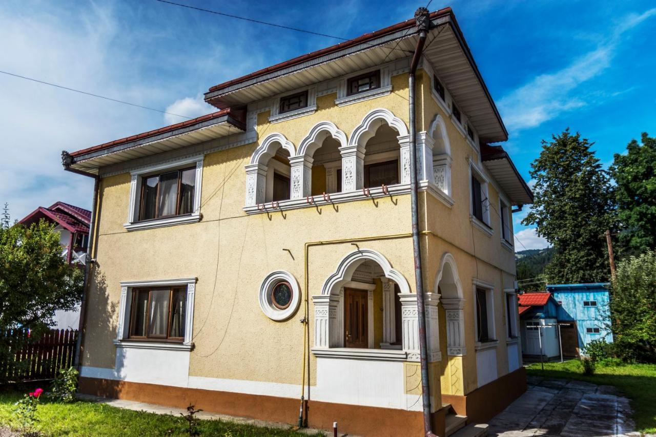 Casa Comfort Campulung Moldovenesc Exterior photo